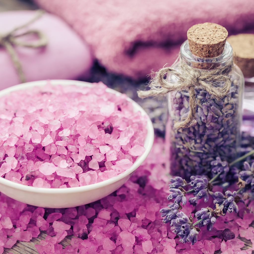 Ароматная соль для ванн с баночкой лаванды
