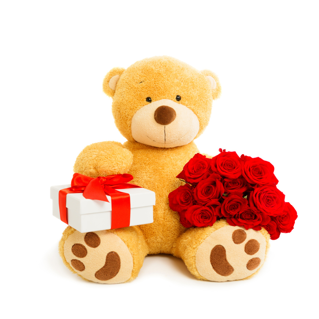 Плюшевый медведь с букетом красных роз и подарком