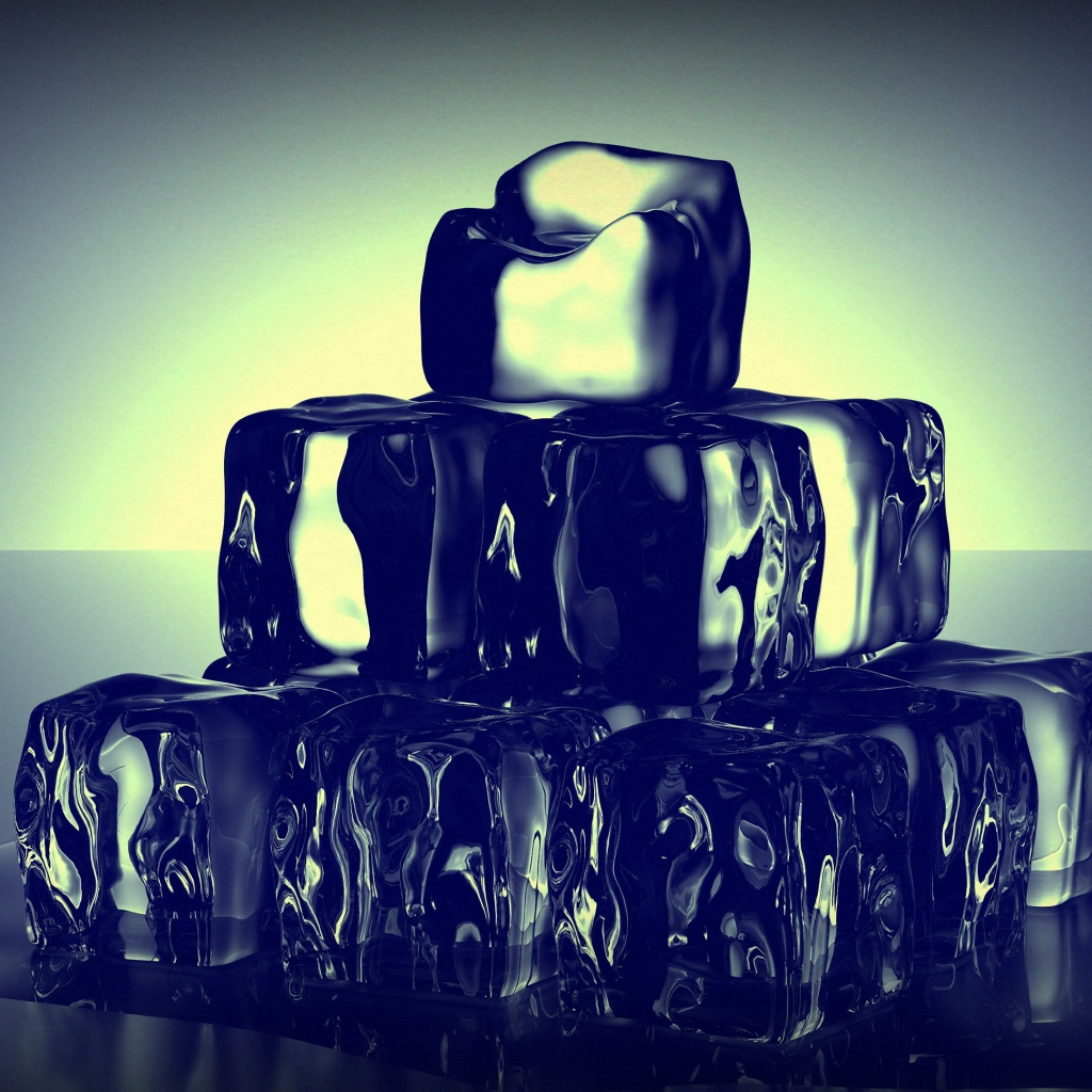 Пирамида их подтаявших кубиков льда 