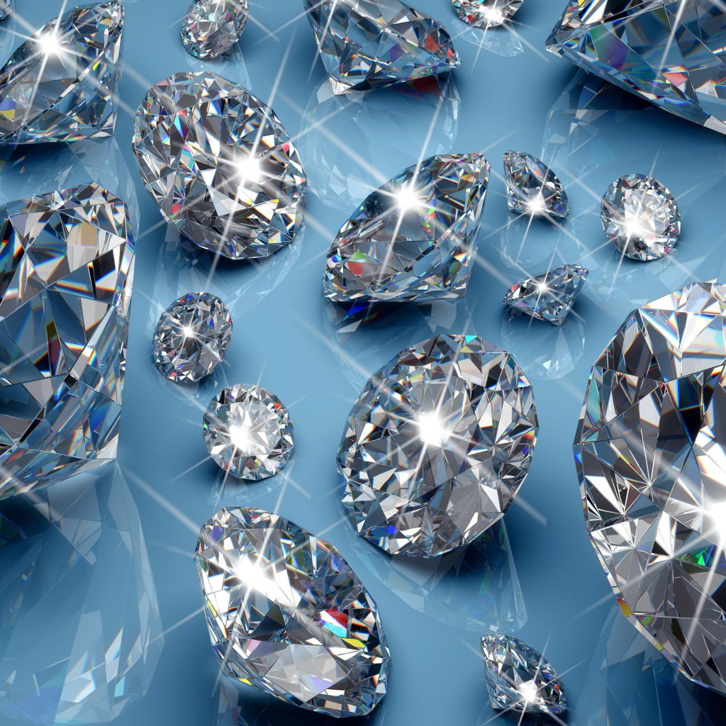 Яркие драгоценные камни бриллианты на голубом фоне