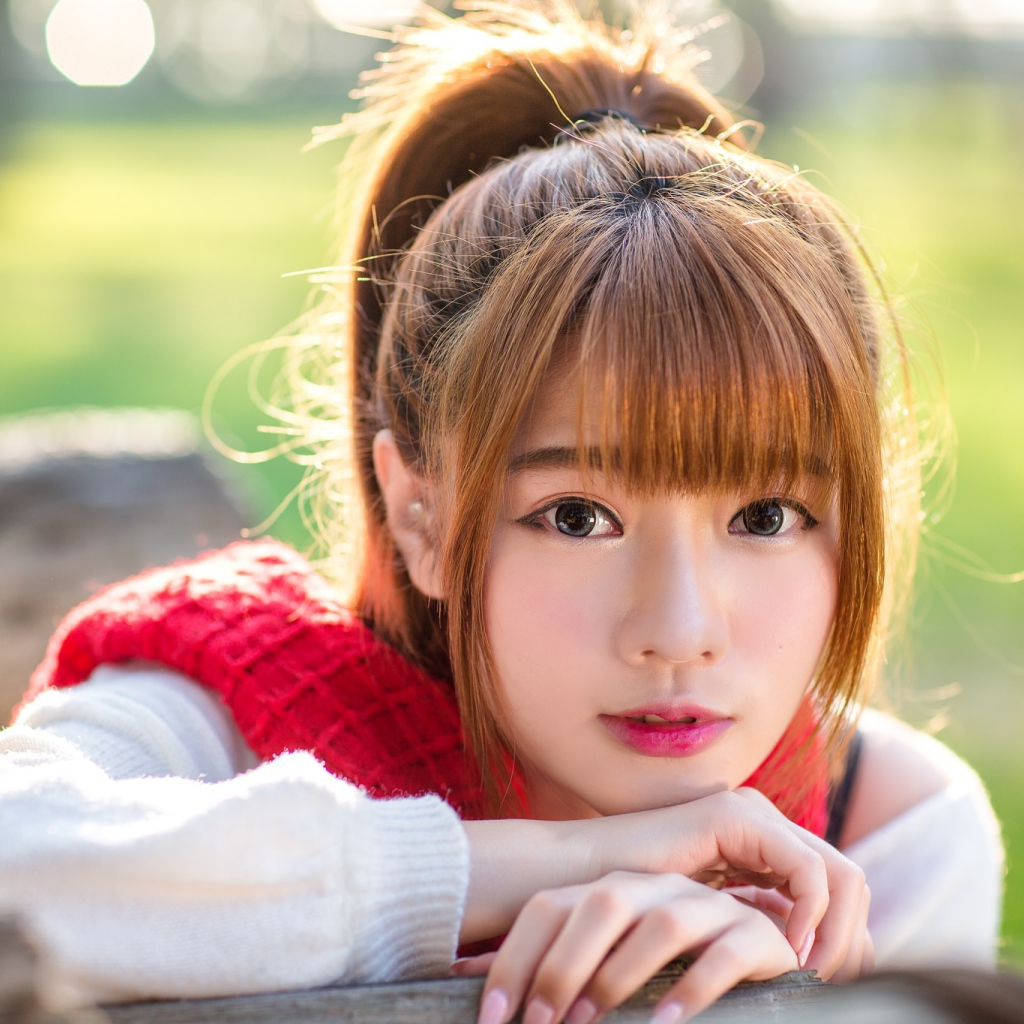 Выразительное лицо красивой девушки азиатки