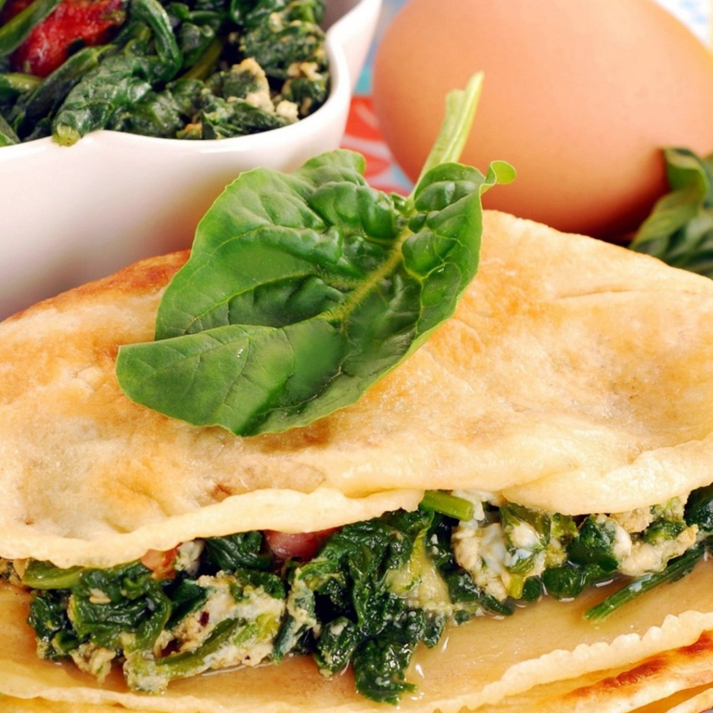 Аппетитные блинчики с зеленью на Масленицу 