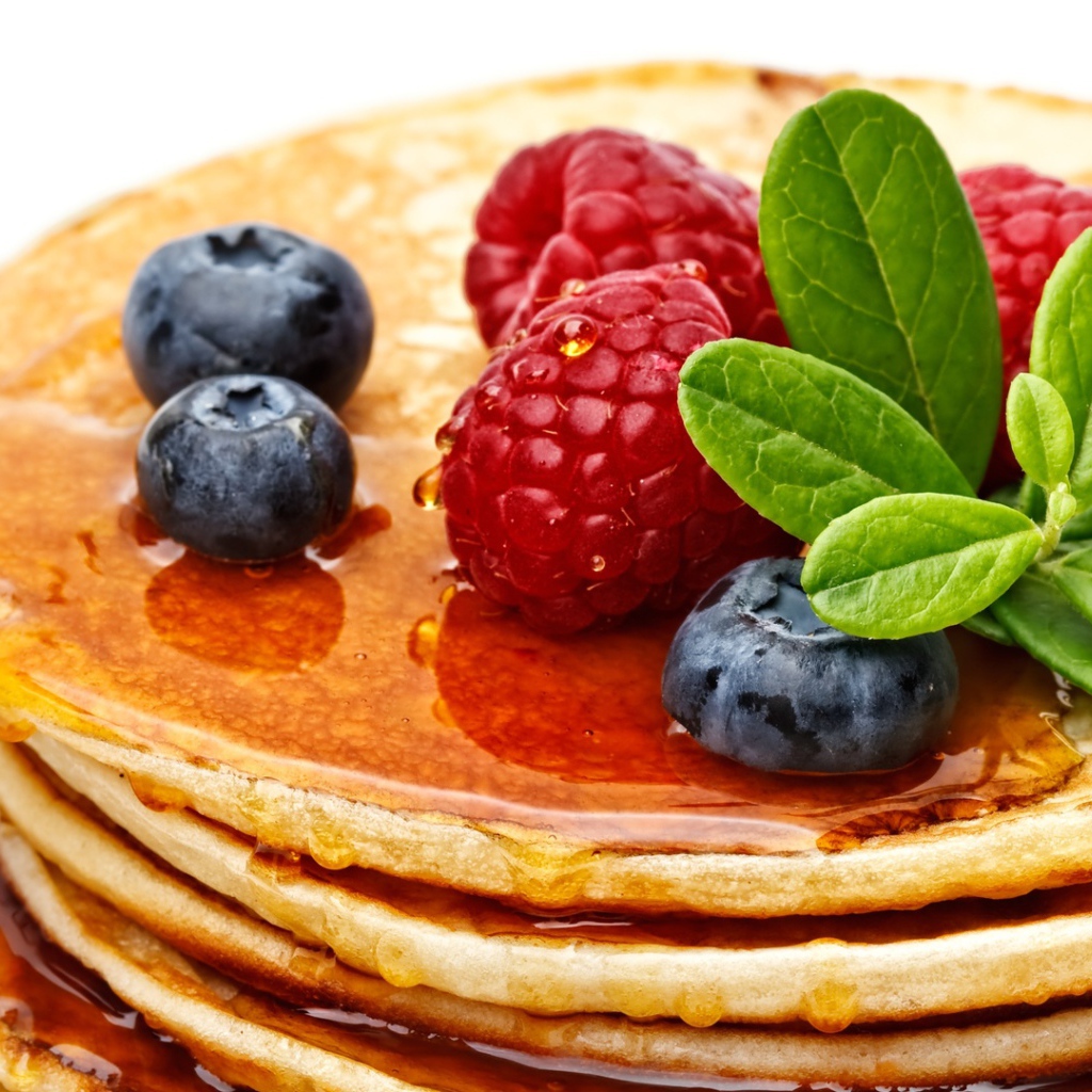 Блины с ягодами на Масленицу 2017 