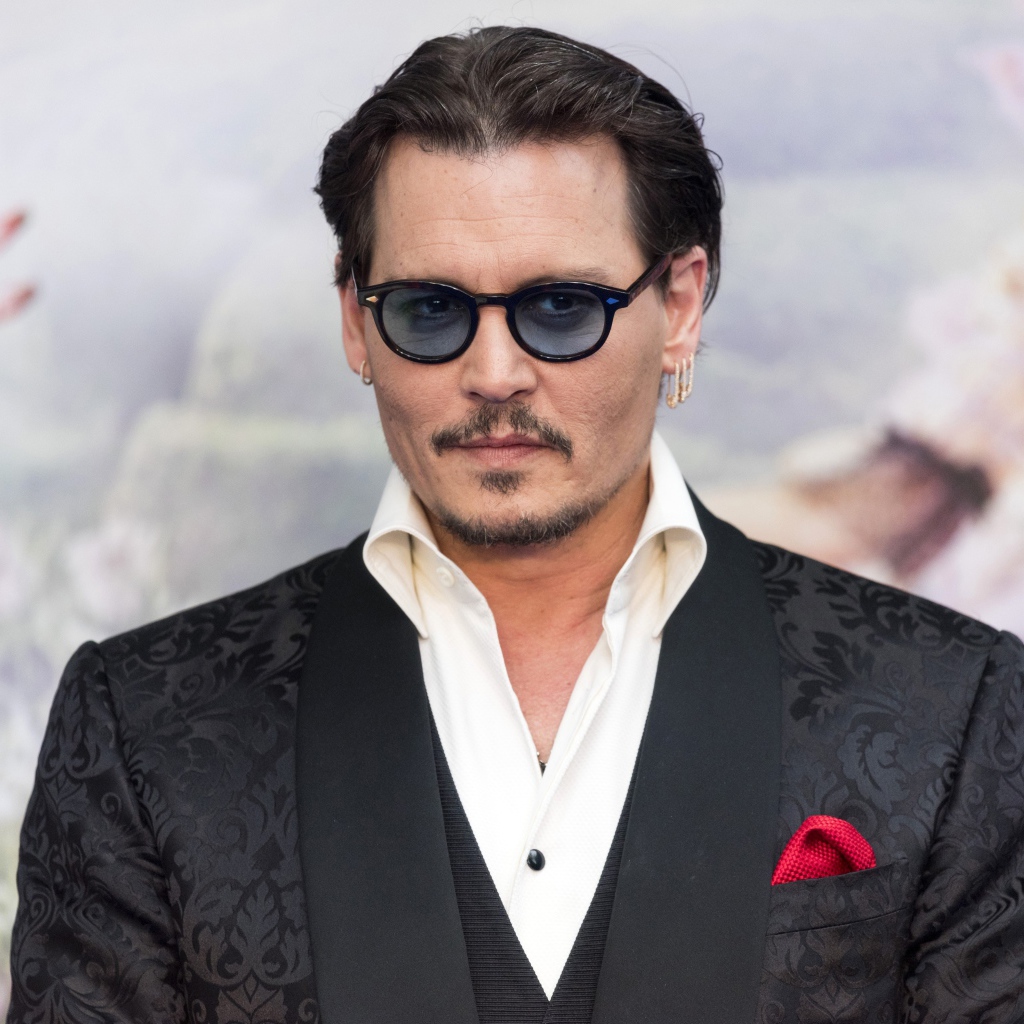 Стильный популярный актер Джонни Депп