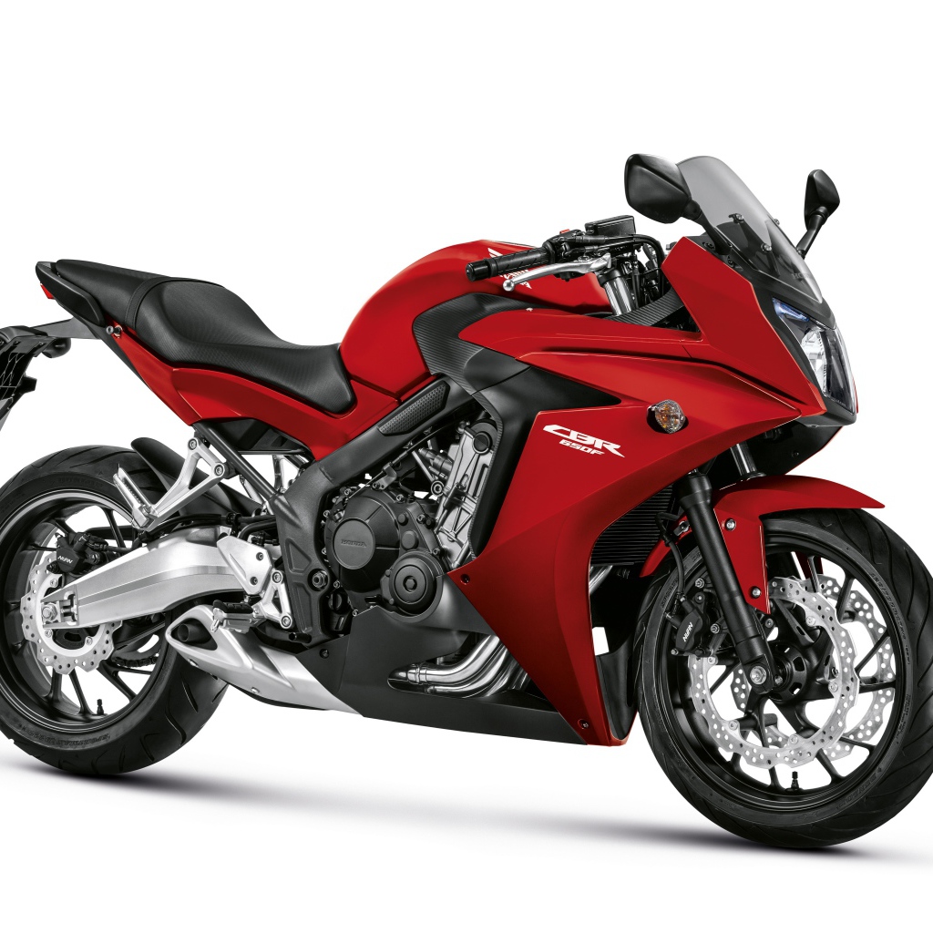 Красный мотоцикл Honda CBR фото на белом фоне 