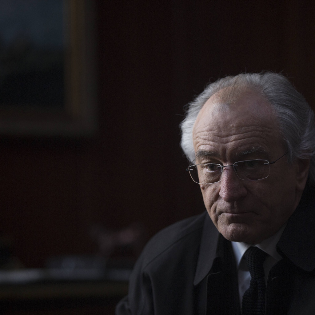 Актер Роберт Де Ниро главный герой фильма Мастер лжи, 2017 