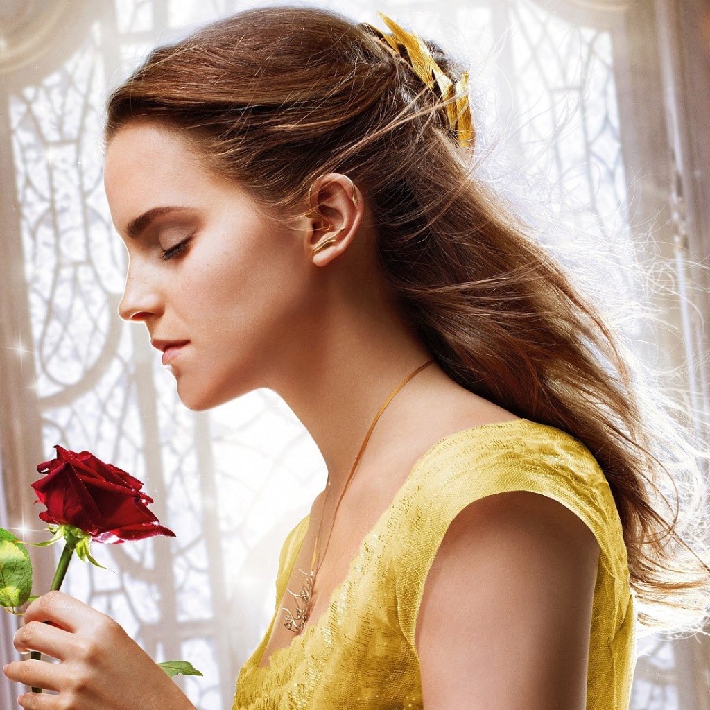 Эмма Уотсон в желтом платье фильм Красавица и чудовище 2017 