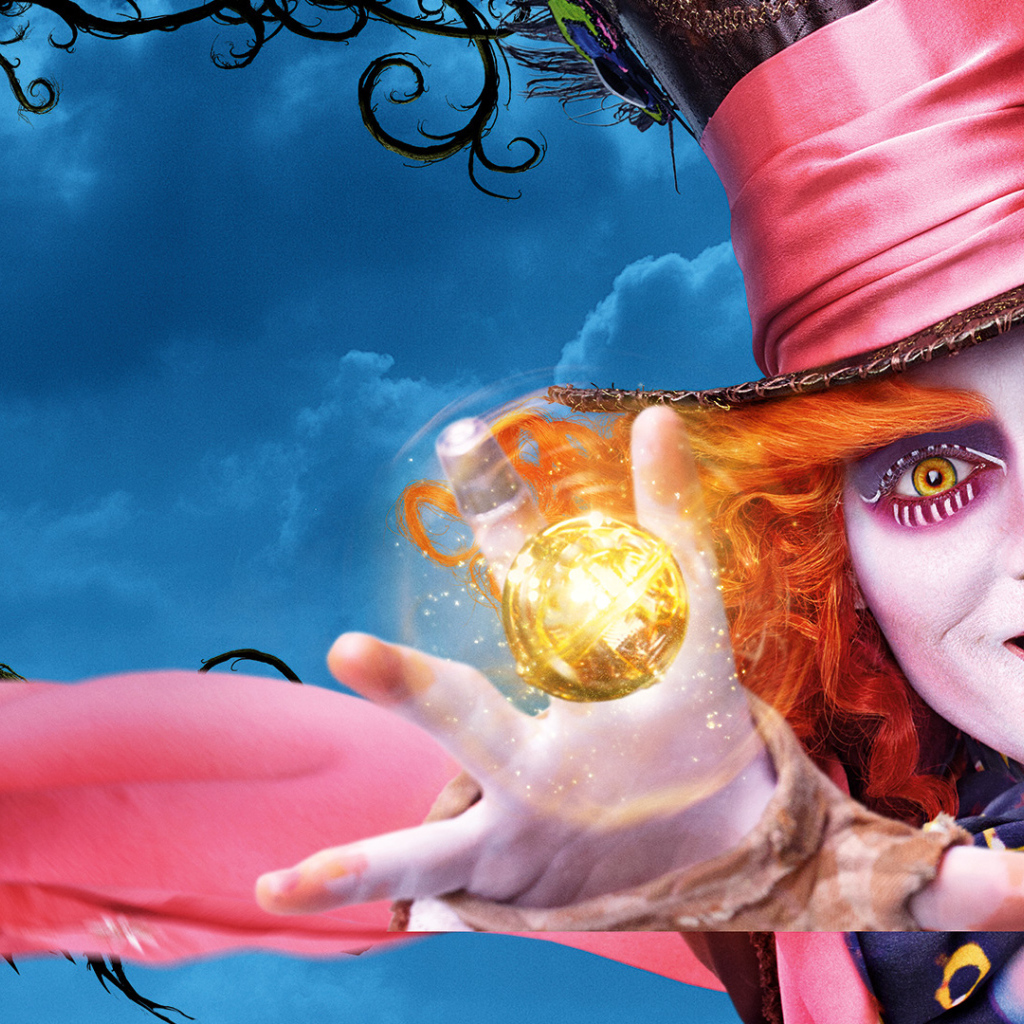 Безумный Шляпник персонаж фильма Алиса в Зазеркалье 