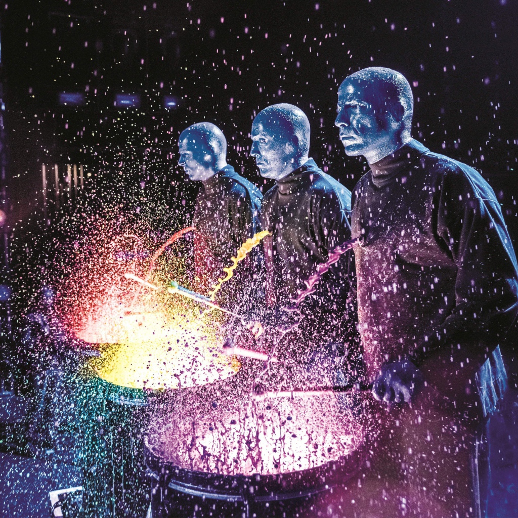 Нью-Йоркская перфоманс-группа Blue Man  