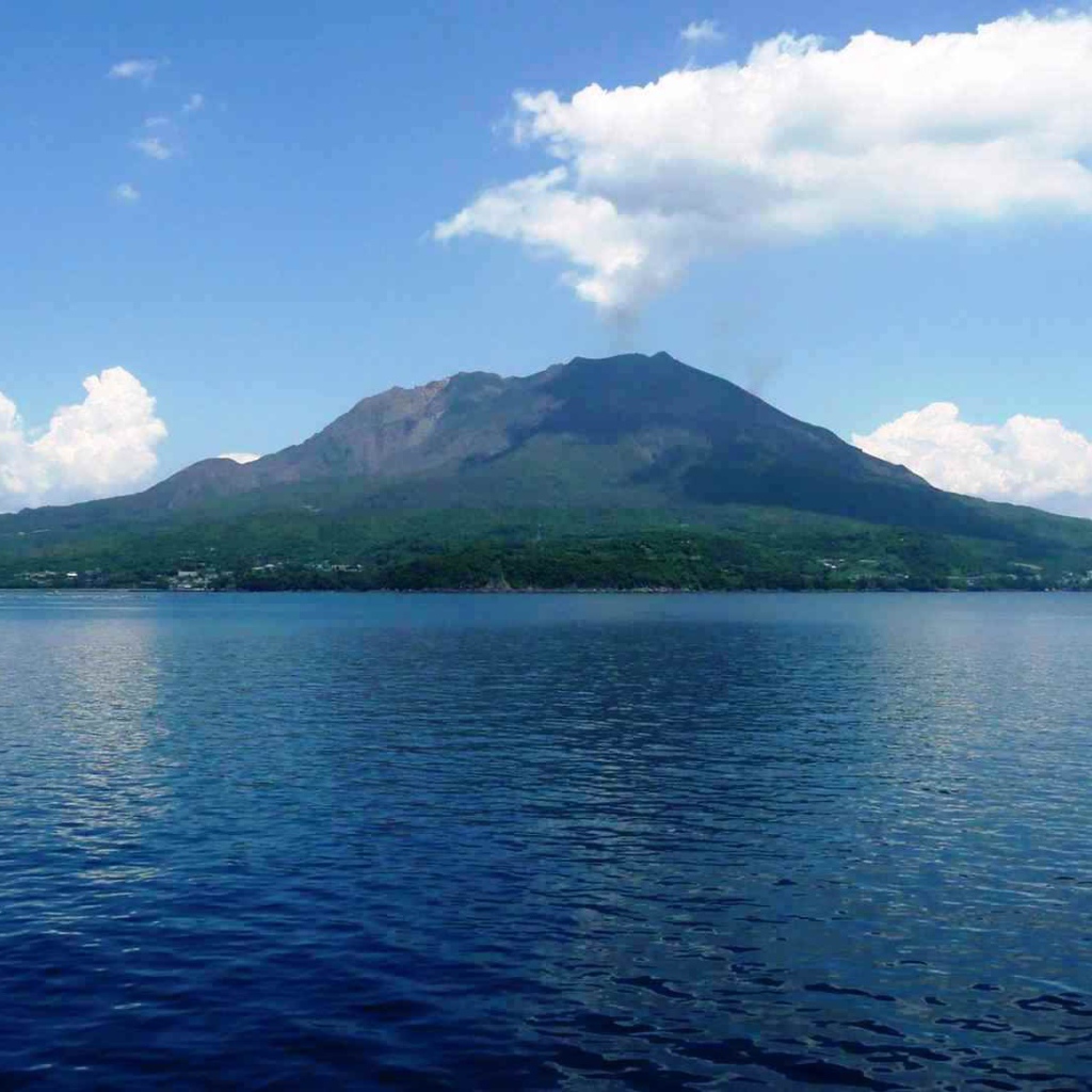 Вулкан Сакурадзима, Япония 