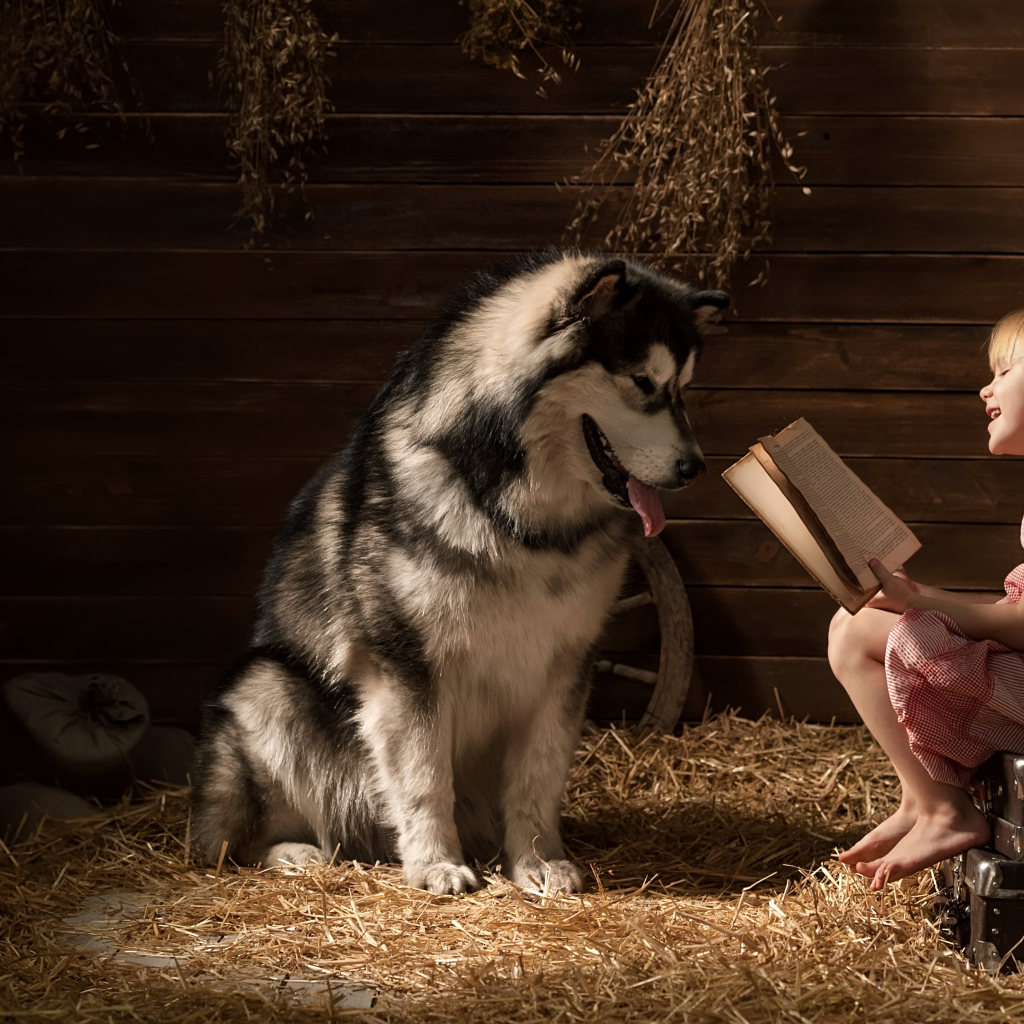Книга самый верный друг. Девочка с собакой. Собака для детей. Самые преданные друзья в жизни это собаки и книги. Девочка с собакой фото.