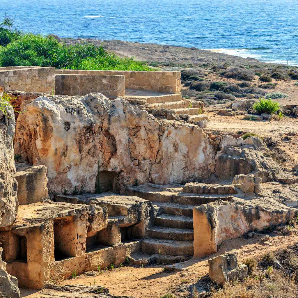 Старинные Царские гробницы, Пафос, Кипр  