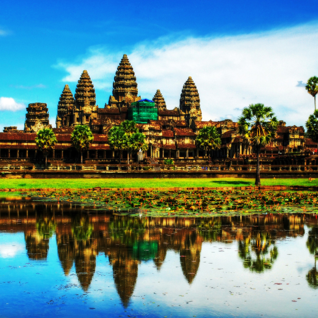 Старинная красота храма Ангкор Ват  