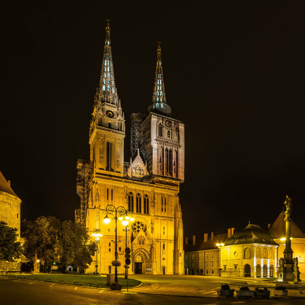 Старинный замок вечером город Загреб Хорватия