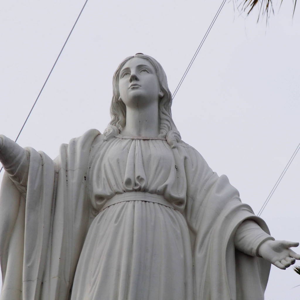 Богородица Консепсьон на холме Сан Кристобаль, Сантьяго, Чили 