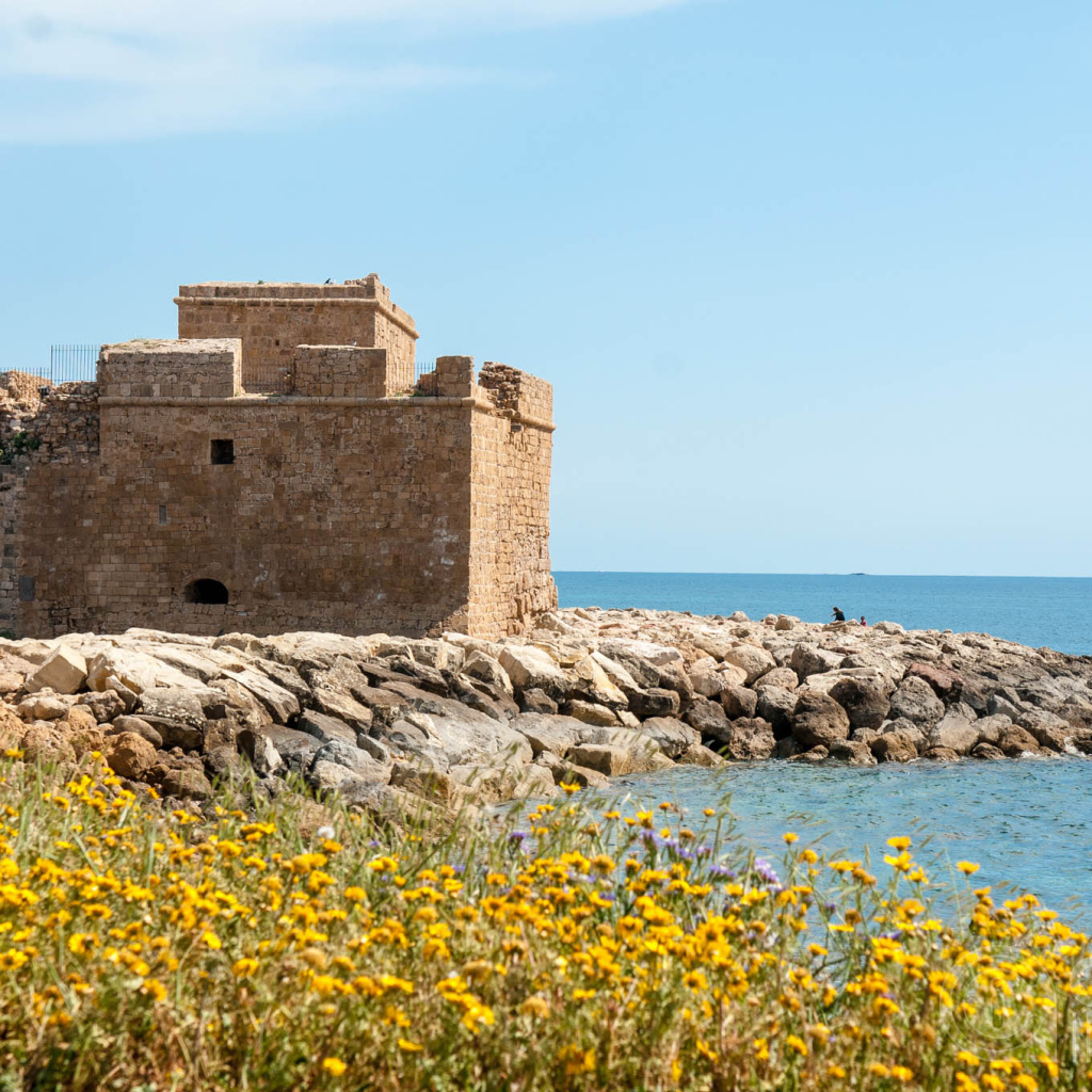 Средневековый Пафосский замок,  Кипр 