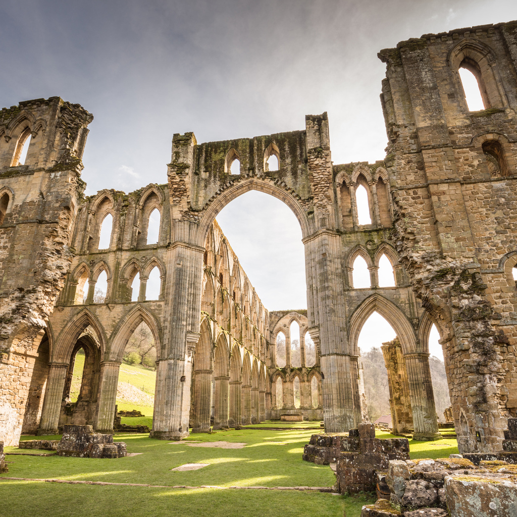Руины монастыря Ривол Абби, Великобритания  