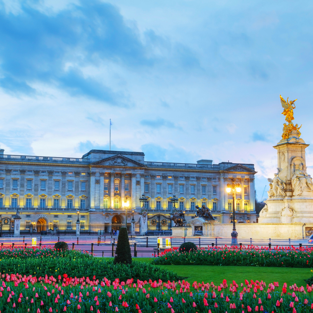 Старинный Букингемский дворец, Лондон. Англия 