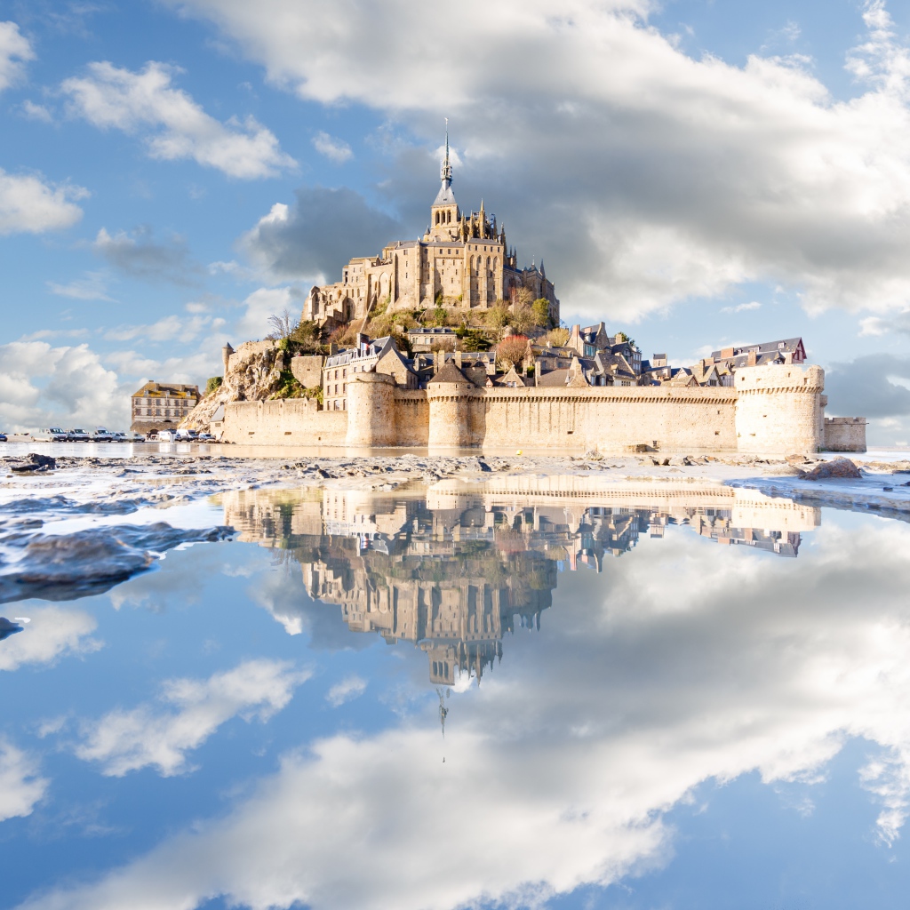 Остров крепость Мон-Сен-Мишель, Франция