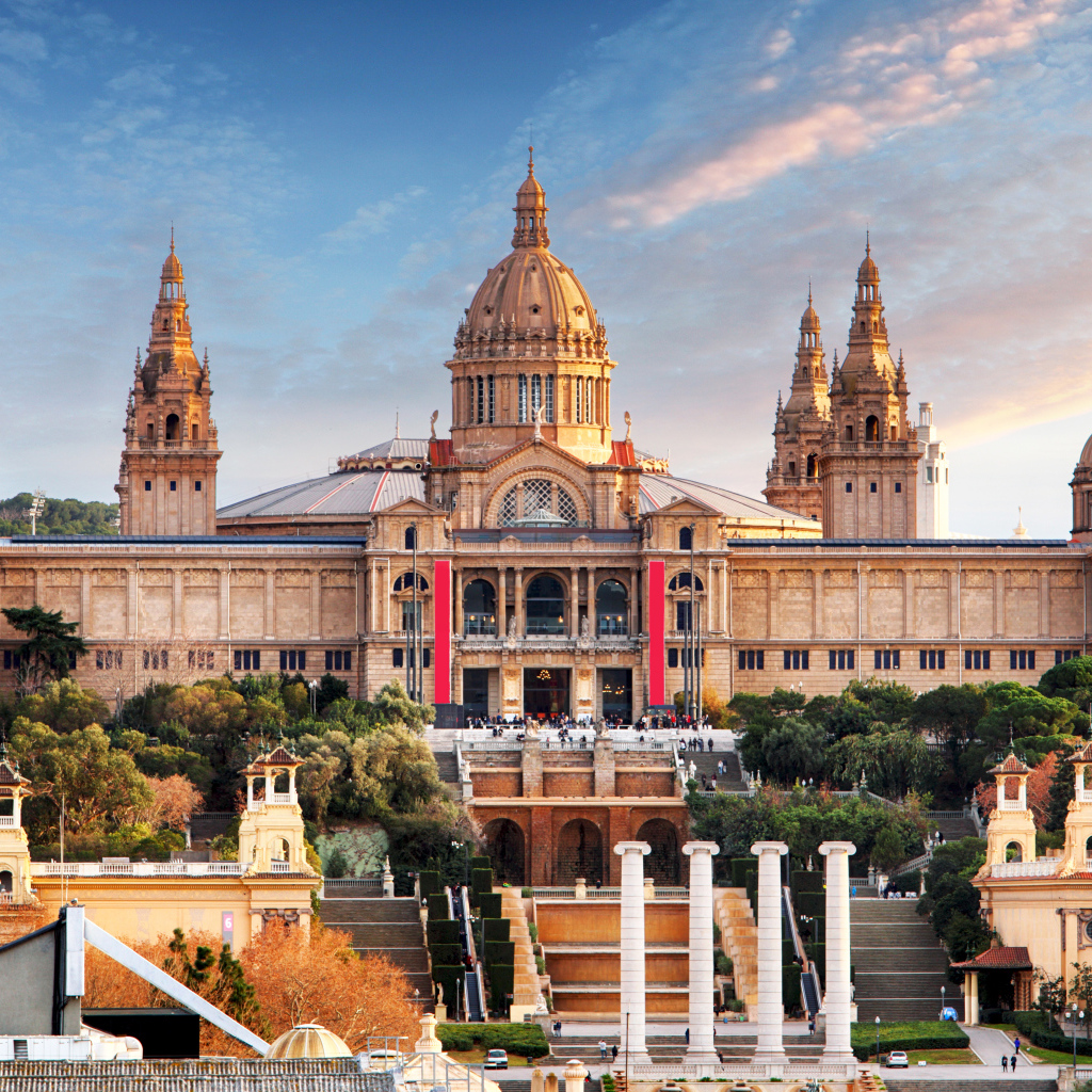 Красивый, национальный музей искусства Каталонии, Барселона. Испания