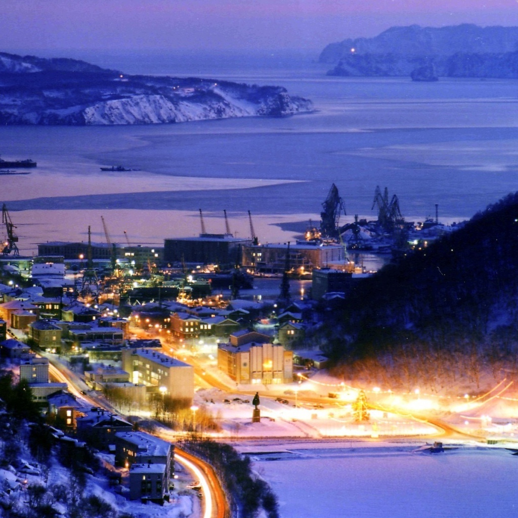 Красивый вид на ночную Камчатку, Россия 