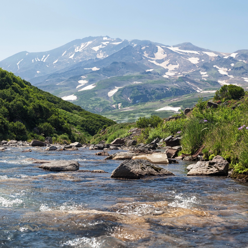 Живописный горный ручей, Камчатка Россия 