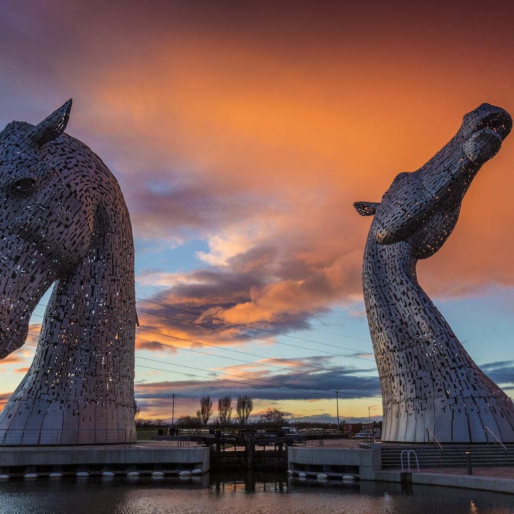 Необычные скульптуры лошади, Шотландия 