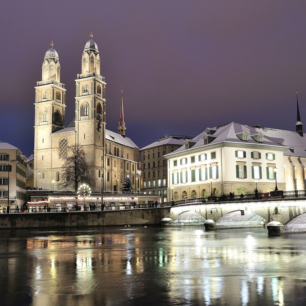 Протестантская церковь Гроссмюнстер в Цюрихе, Швейцария