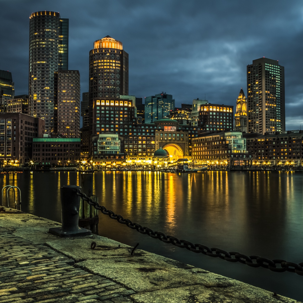 Ночной город Бостон, США 