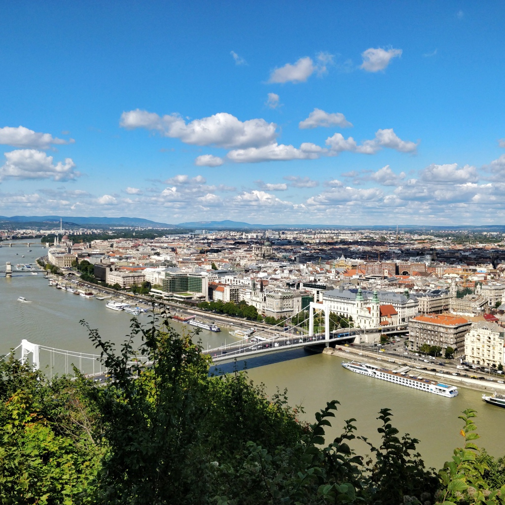 Панорама города Будапешт под красивым небом, Венгрия