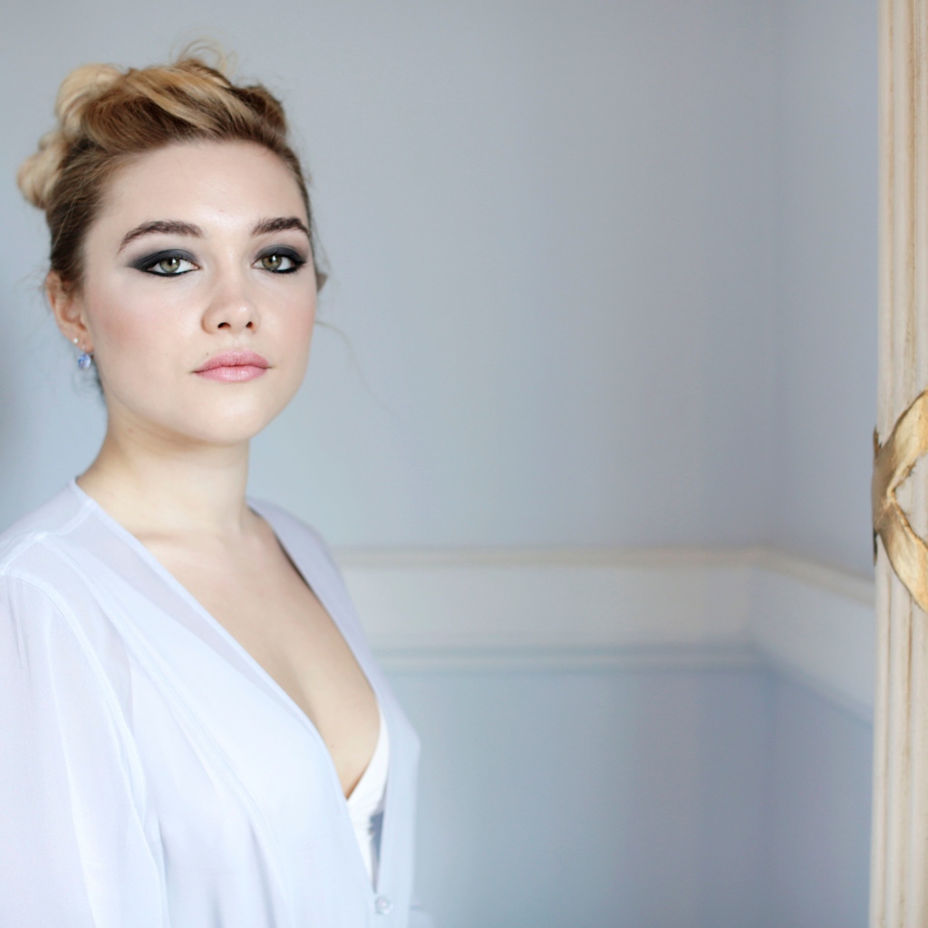 Актриса Флоеанс Паг со стильным макияжем