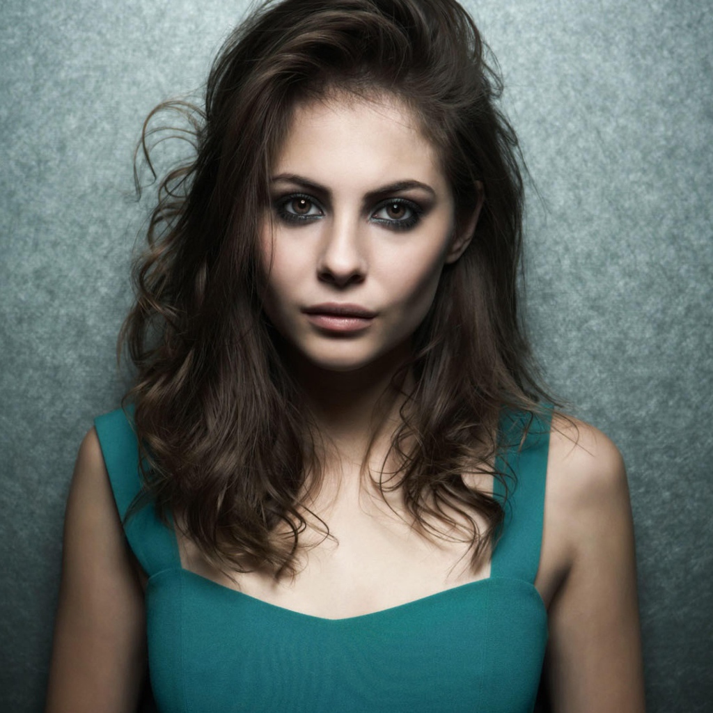 Американская актриса,  модель  Вилла Голланд