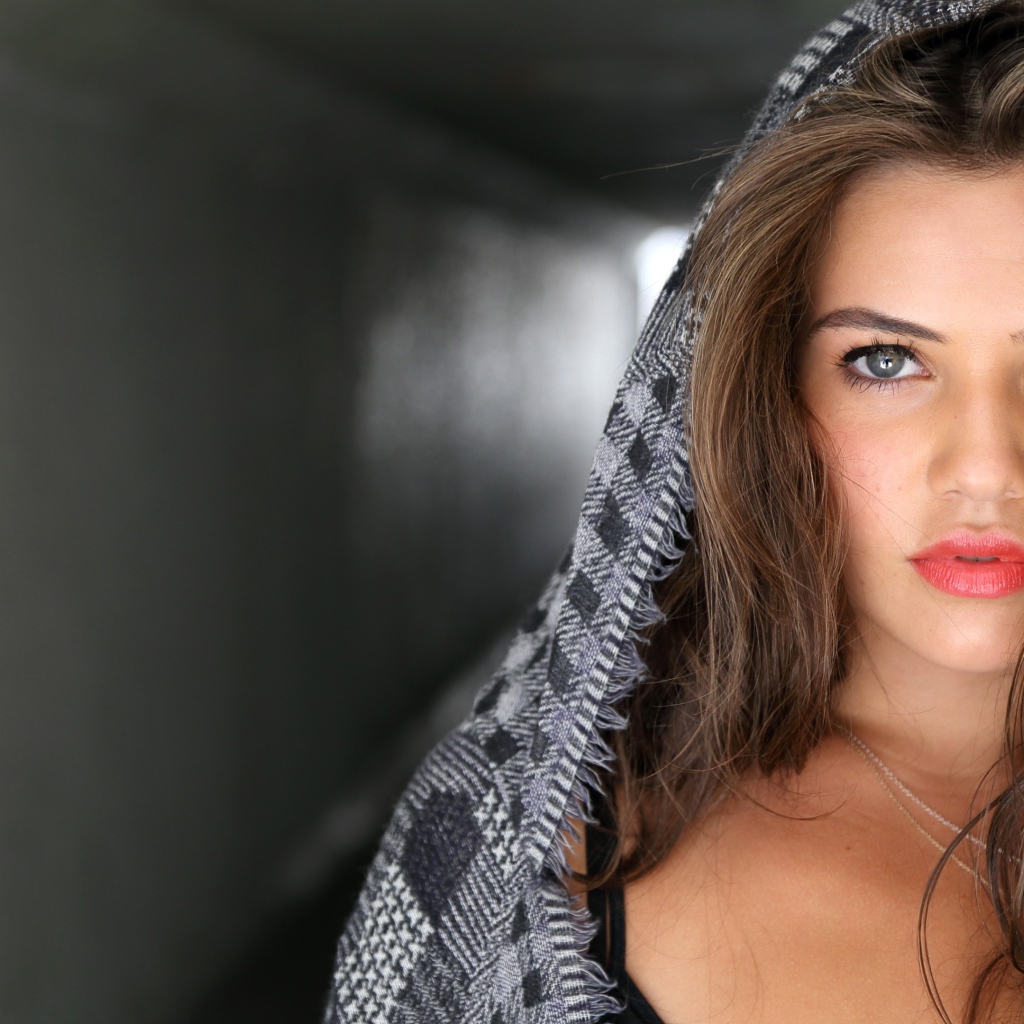 Манящий взгляд молодой актрисы Даниэль Кэмпбелл