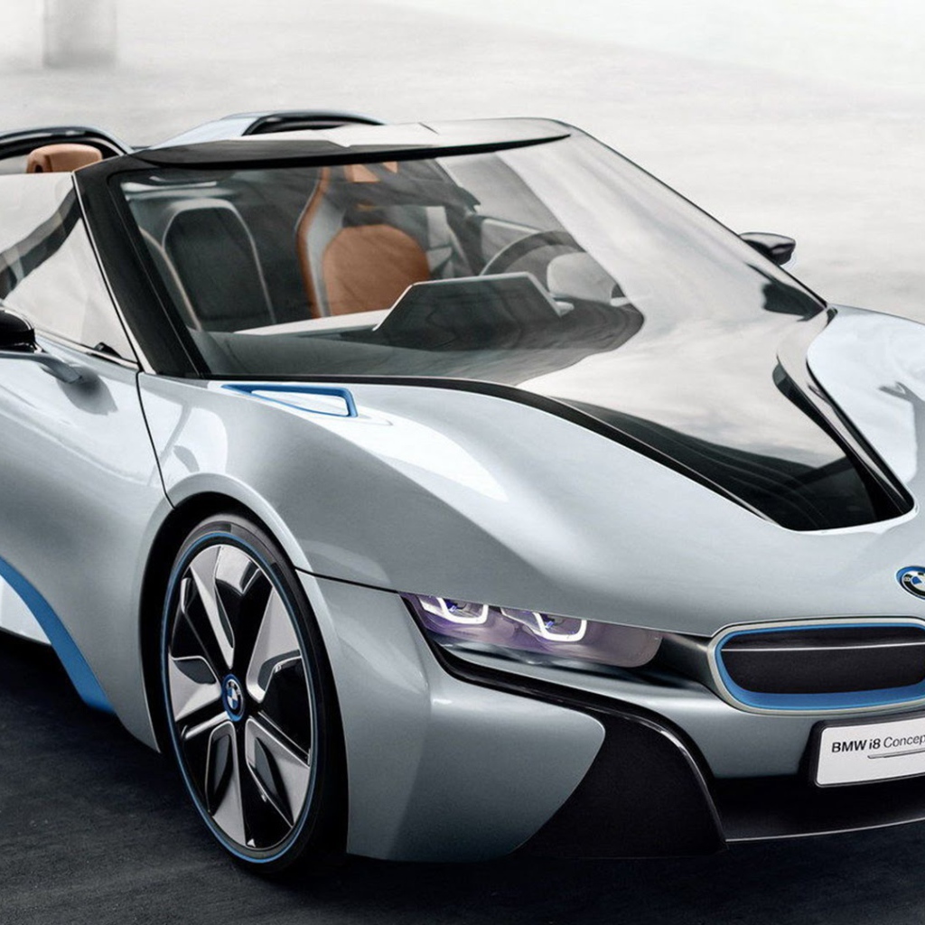 Электромобиль BMW i8 модель 2017 года 