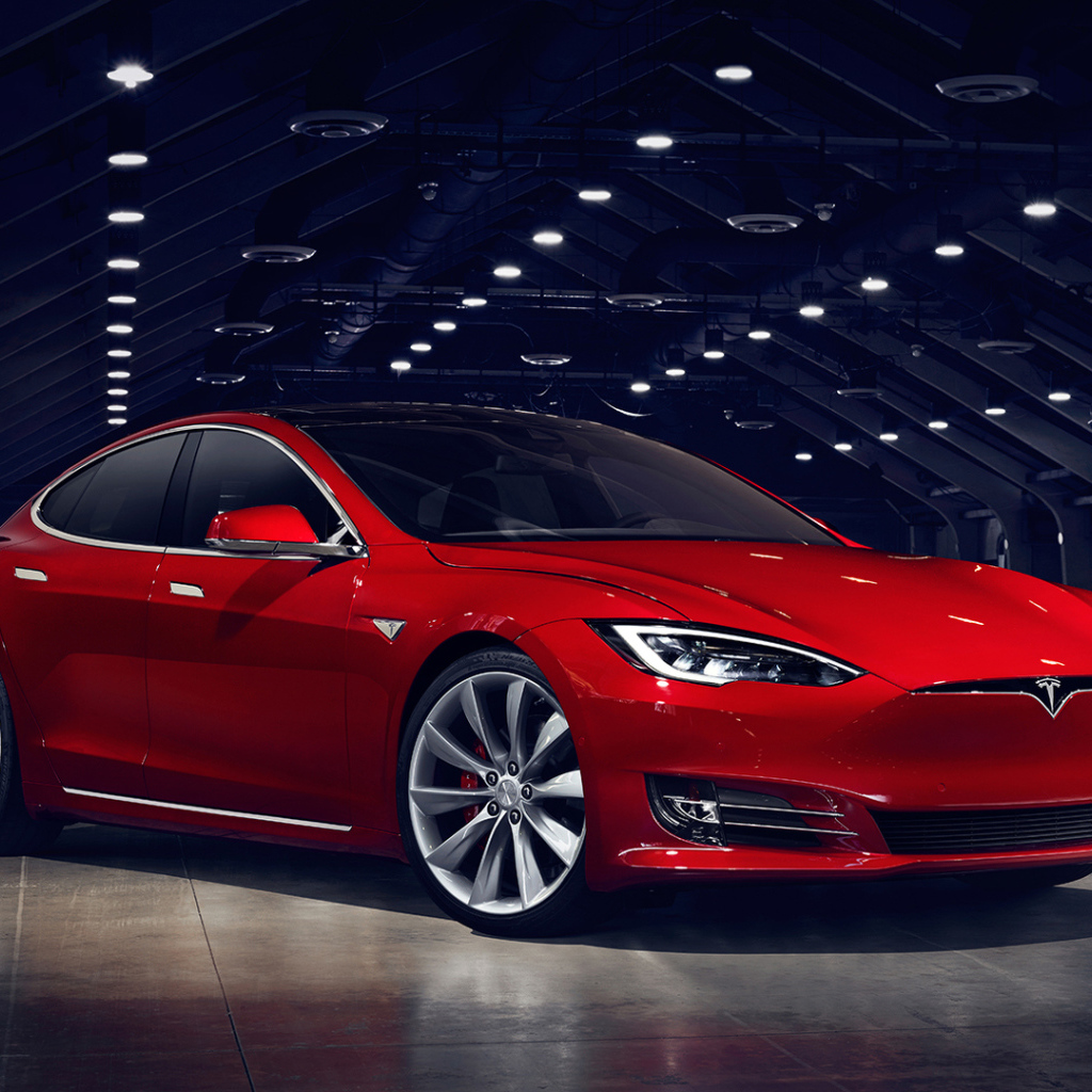 Инновационный электромобиль Tesla  Model S 