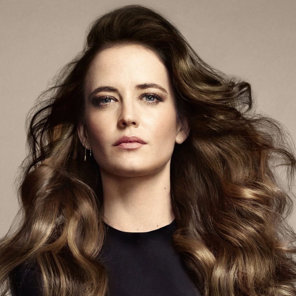 Знаменитая голубоглазая актриса Ева Грин 