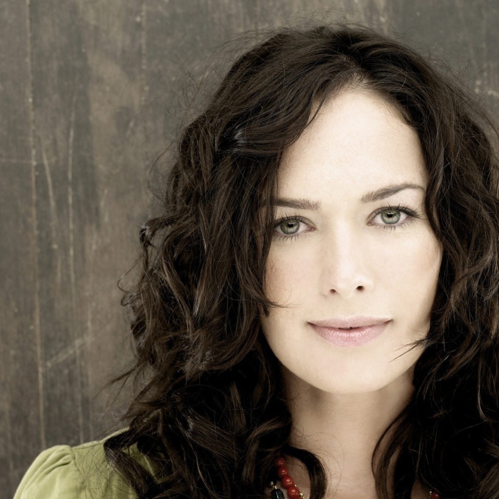 Популярная  английская актриса Лина Хиди