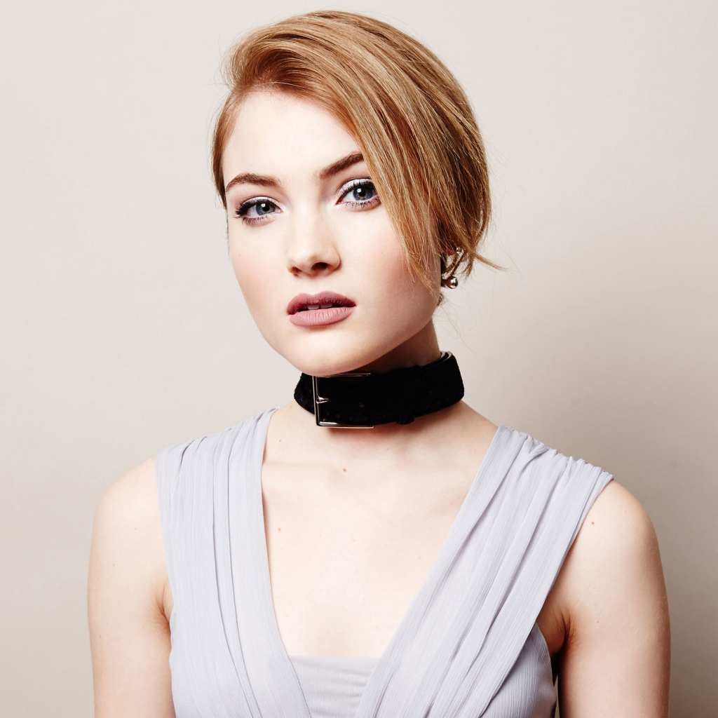 Молодая американская актриса Скайлер Сэмюэлс