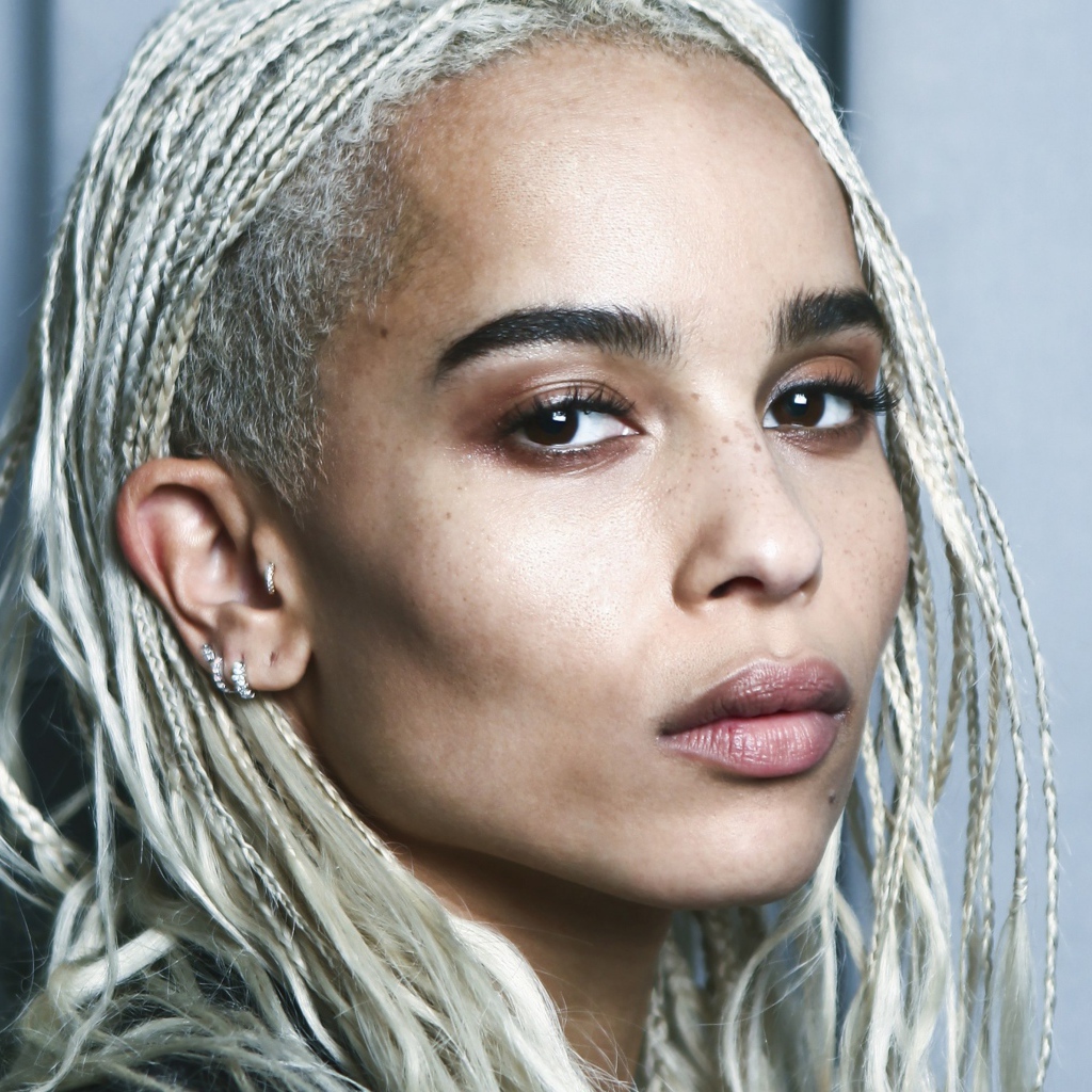 Молодая популярная актриса Зои Кравиц