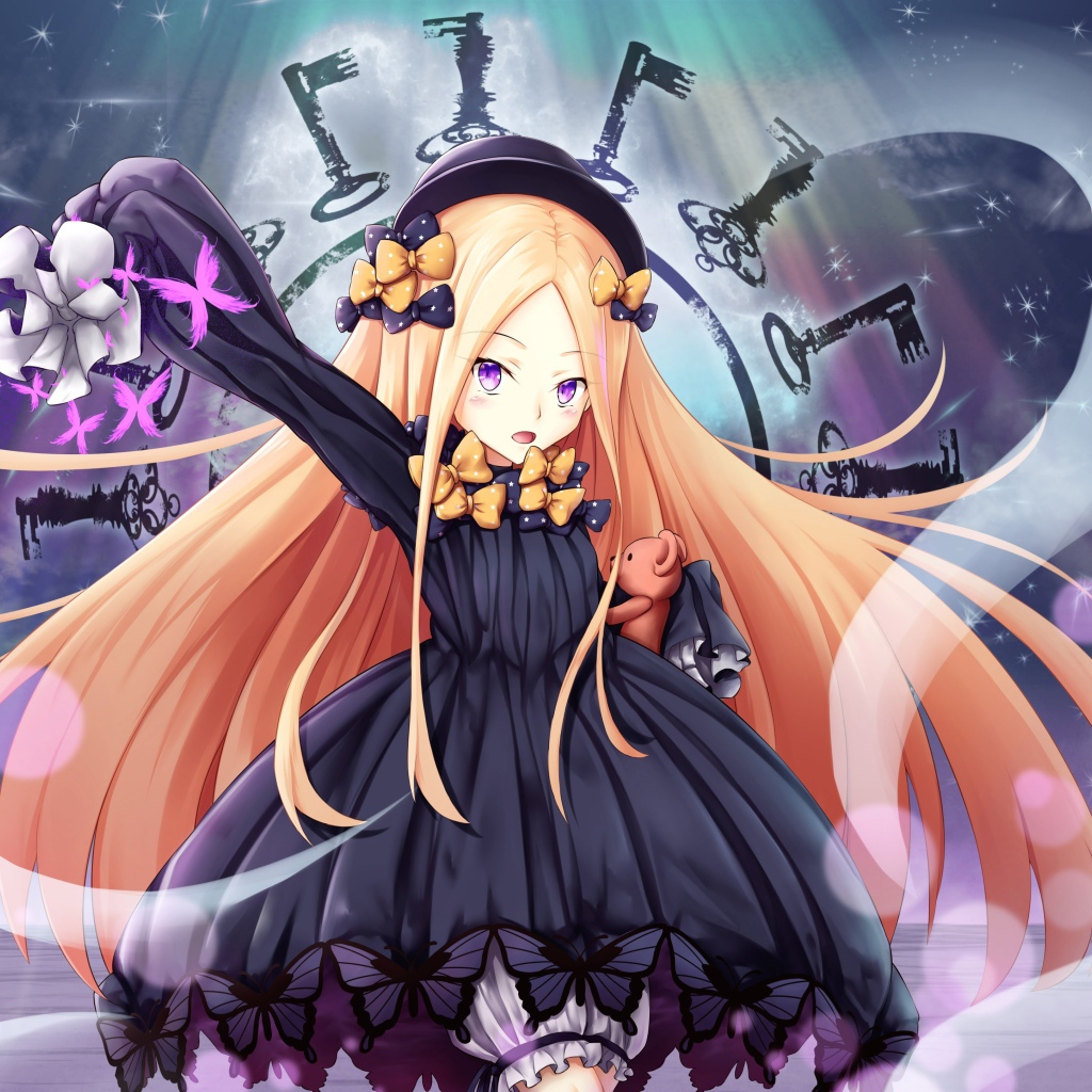 Девушка аниме с розовыми волосами в фиолетовом платье 