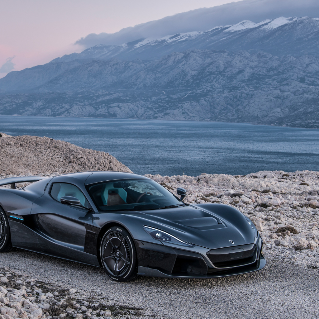 Черный спортивный автомобиль Rimac C Two Geneva 2018 года