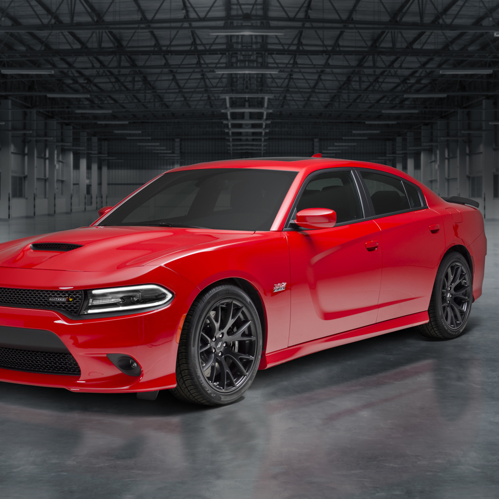 Красный быстрый автомобиль Dodge Charger, 2019