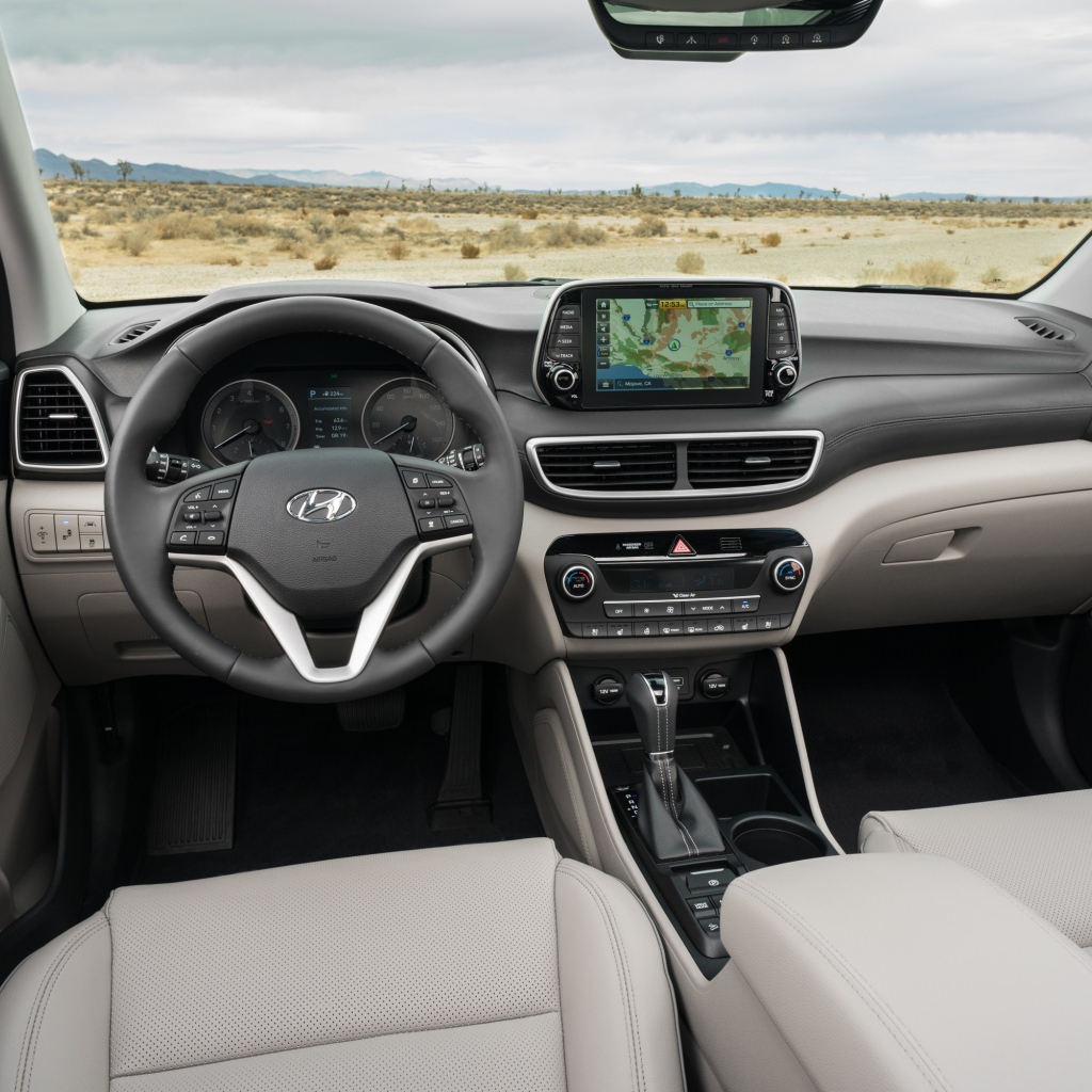 Leather interior of the car Hyundai Tucson 10, 2019