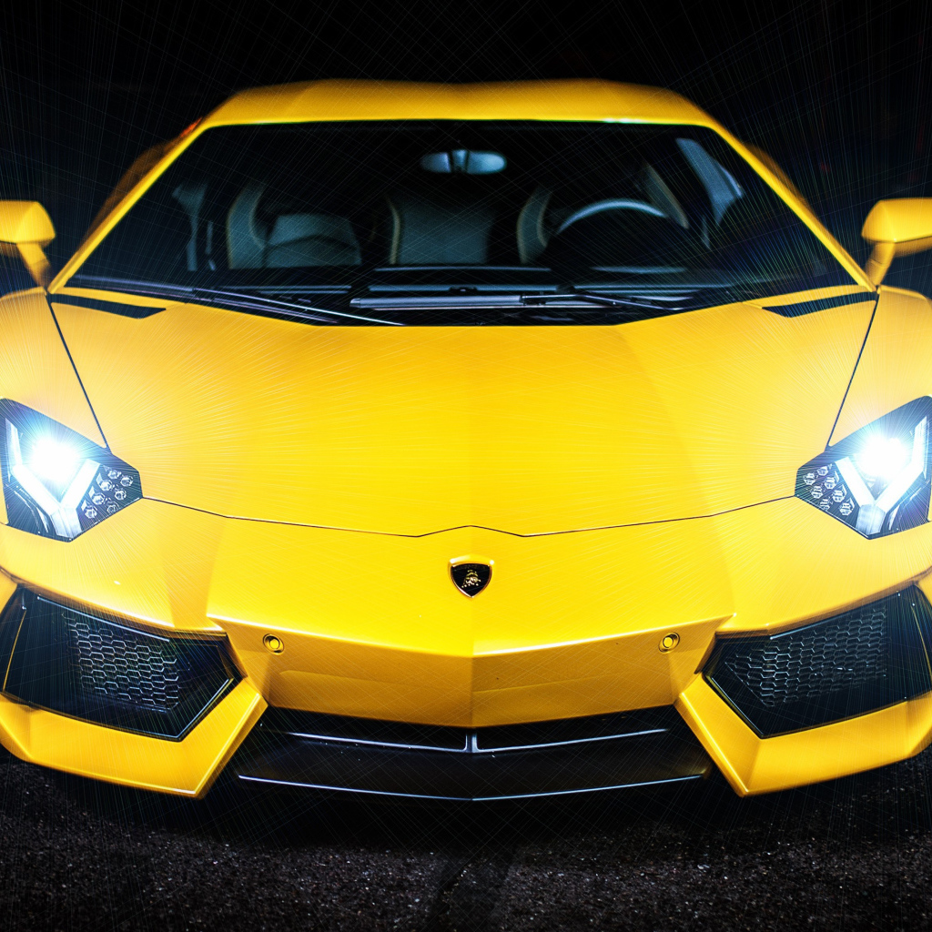 Желтый автомобиль Lamborghini Murcielago, вид спереди