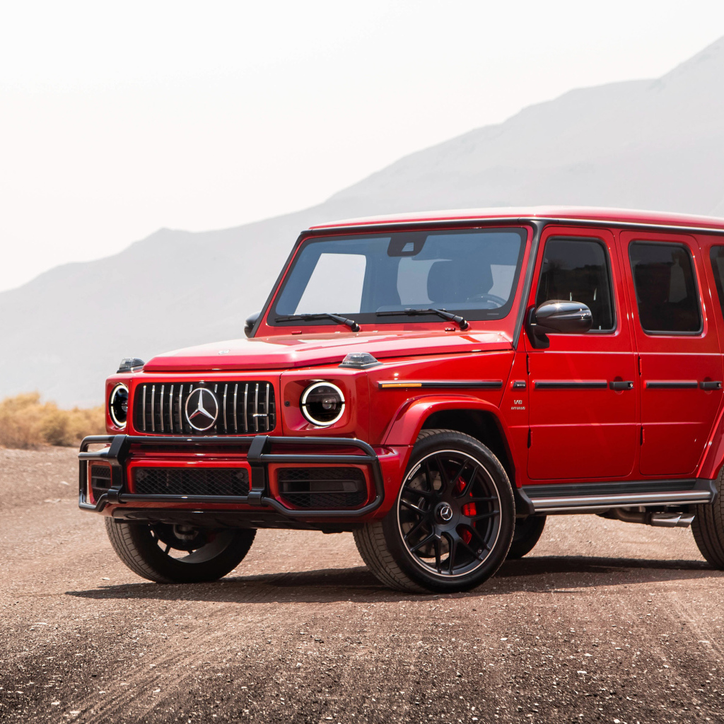 Красный внедорожник Mercedes-Benz G63 AMG 2018