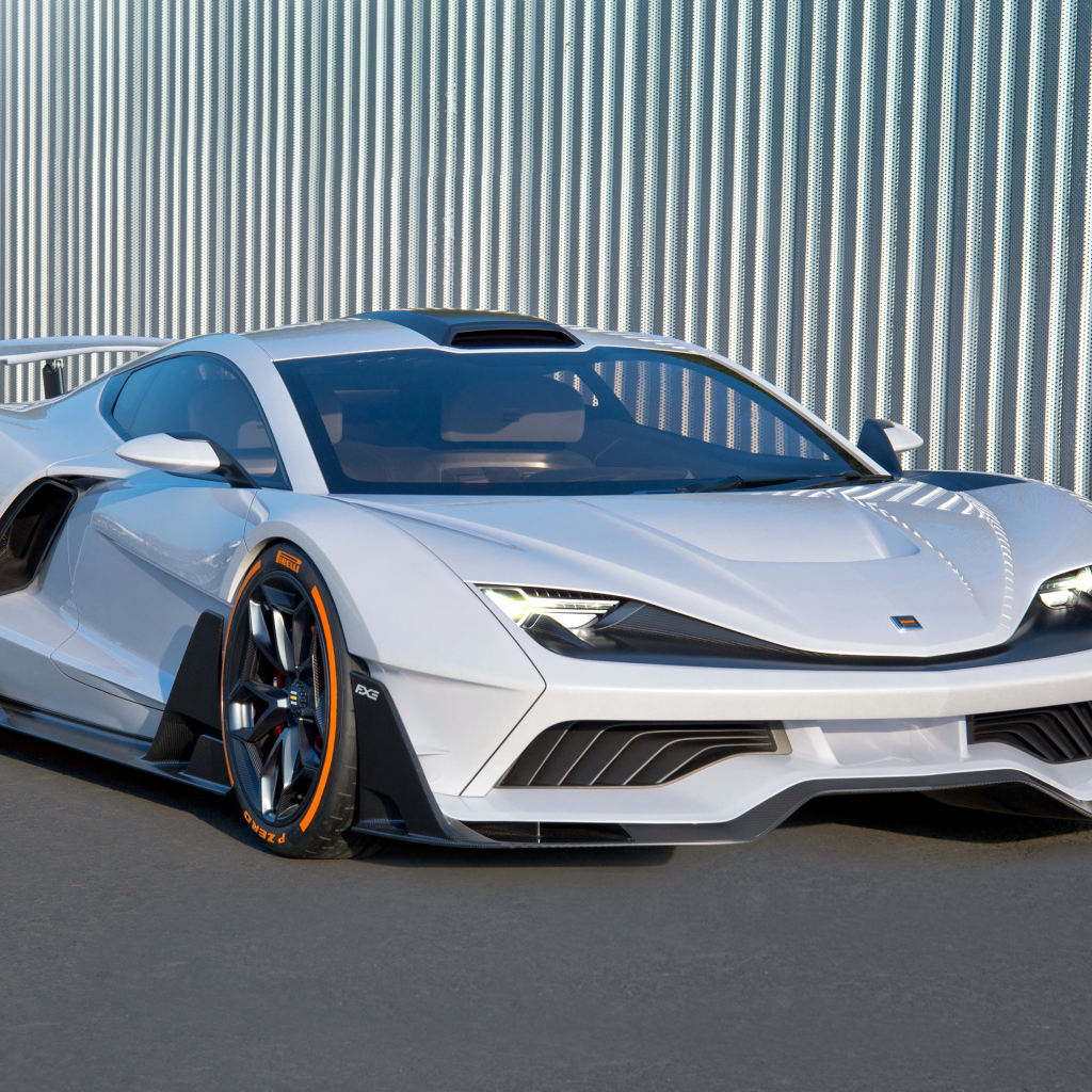 Белый спортивный автомобиль Aria FXE, 2019