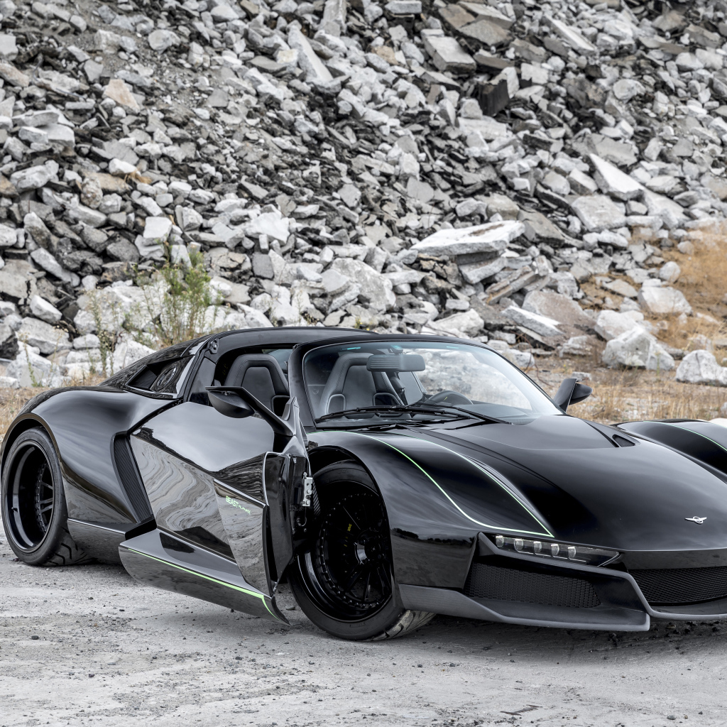 Черный кабриолет Renault Beast Alpha X Blackbird, 2018 года