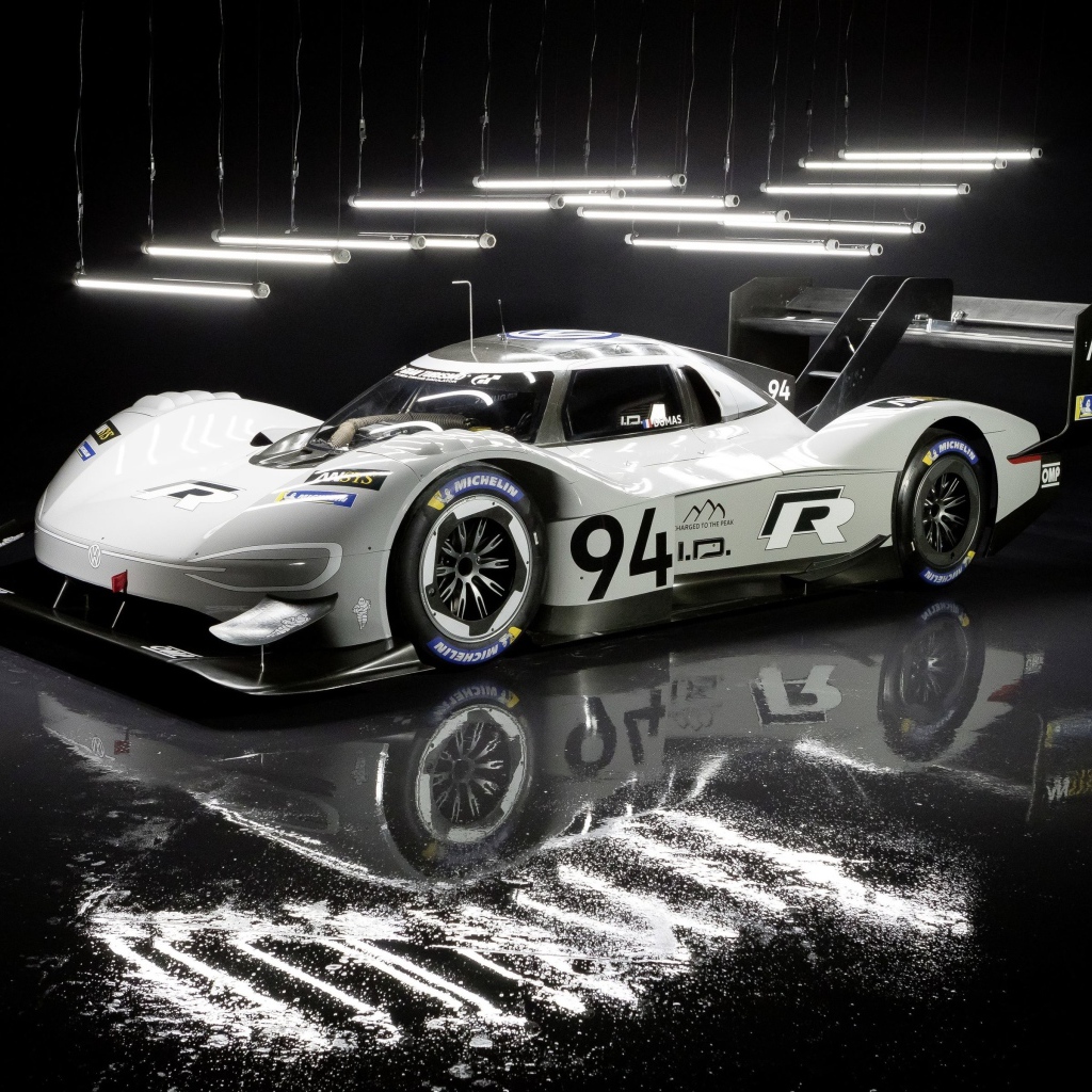 Электрический спортивный автомобиль Volkswagen ID R Pikes Peak 2018