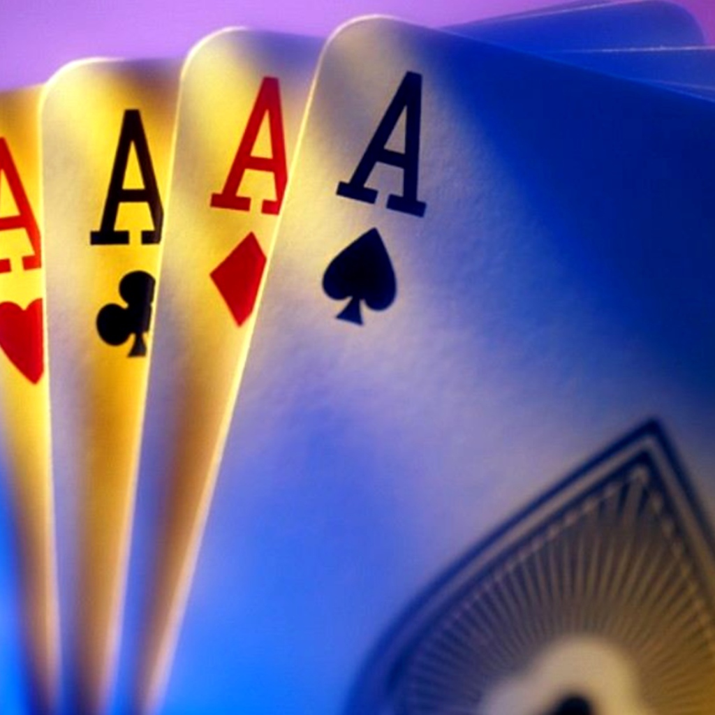 Четыре карточных туза крупным планом