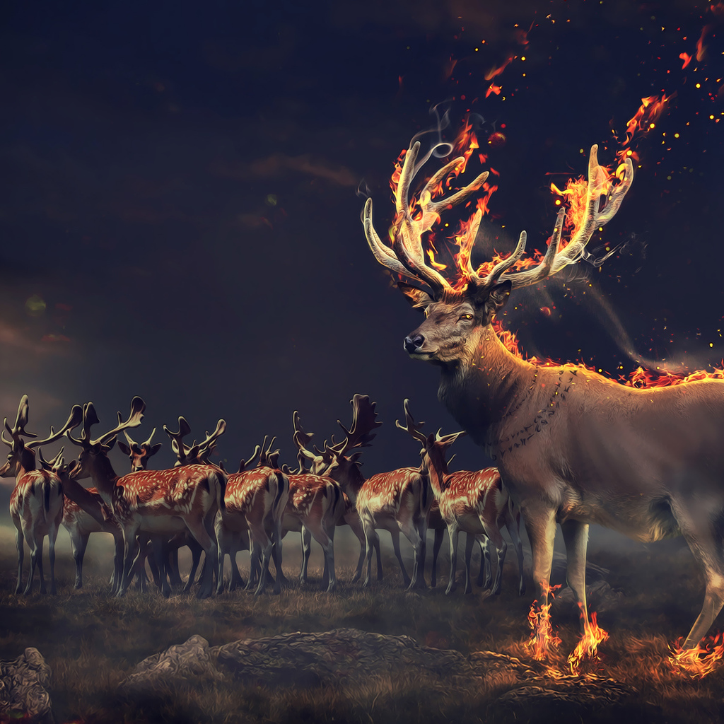 Фантастический олень с огненными рогами и копытами